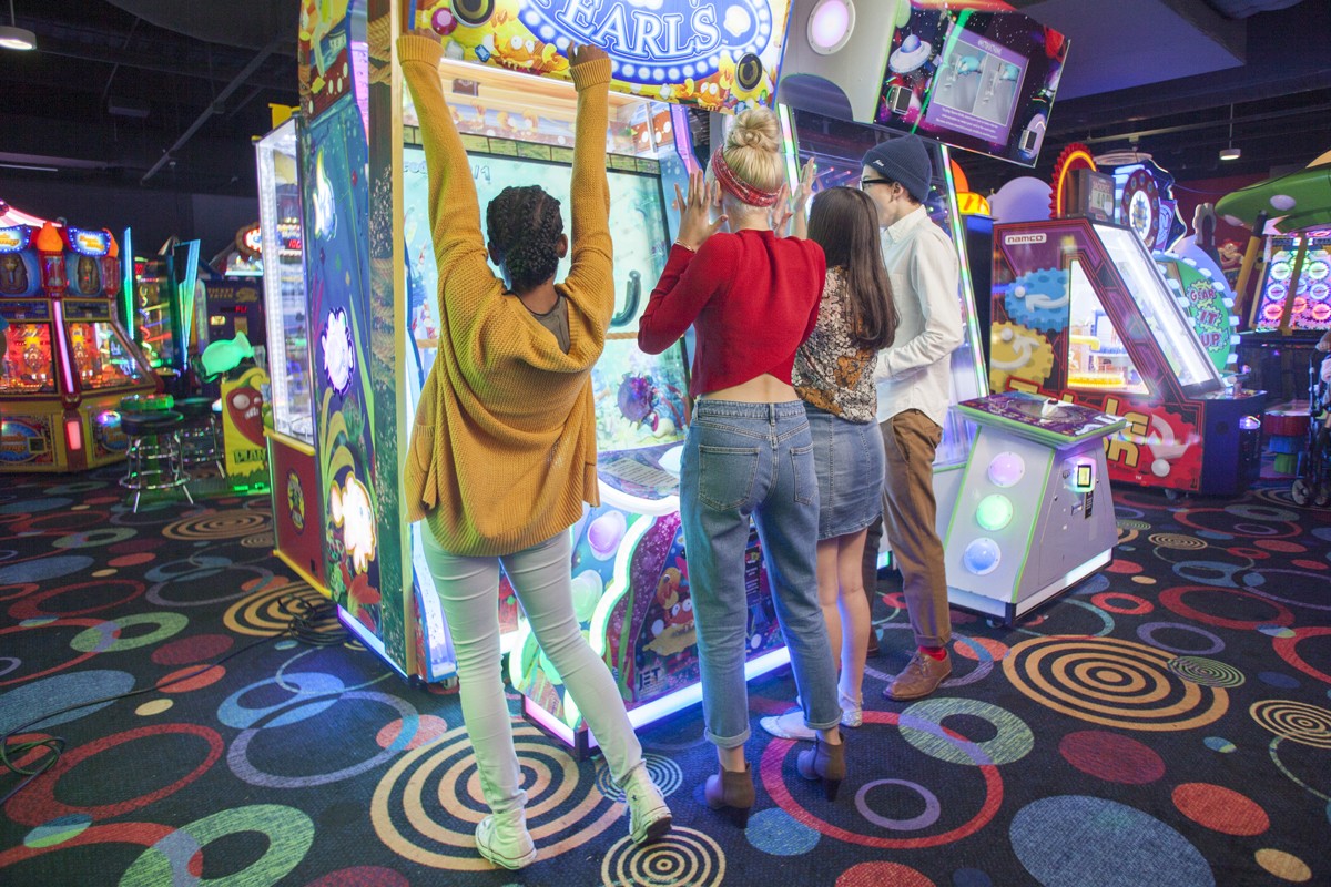 Round1 Signs Lease for First NYC Location