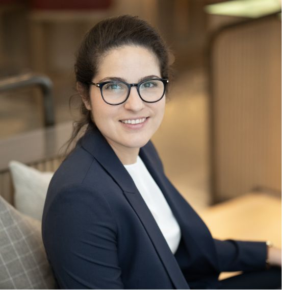 Sara Parker-Wallace in business attire