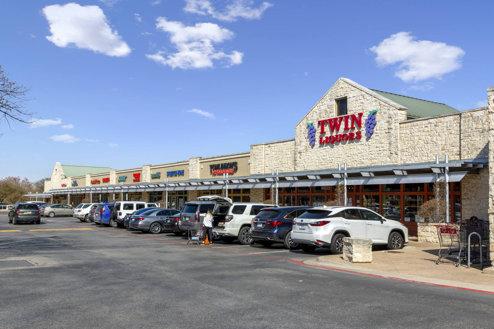 four points shopping centre