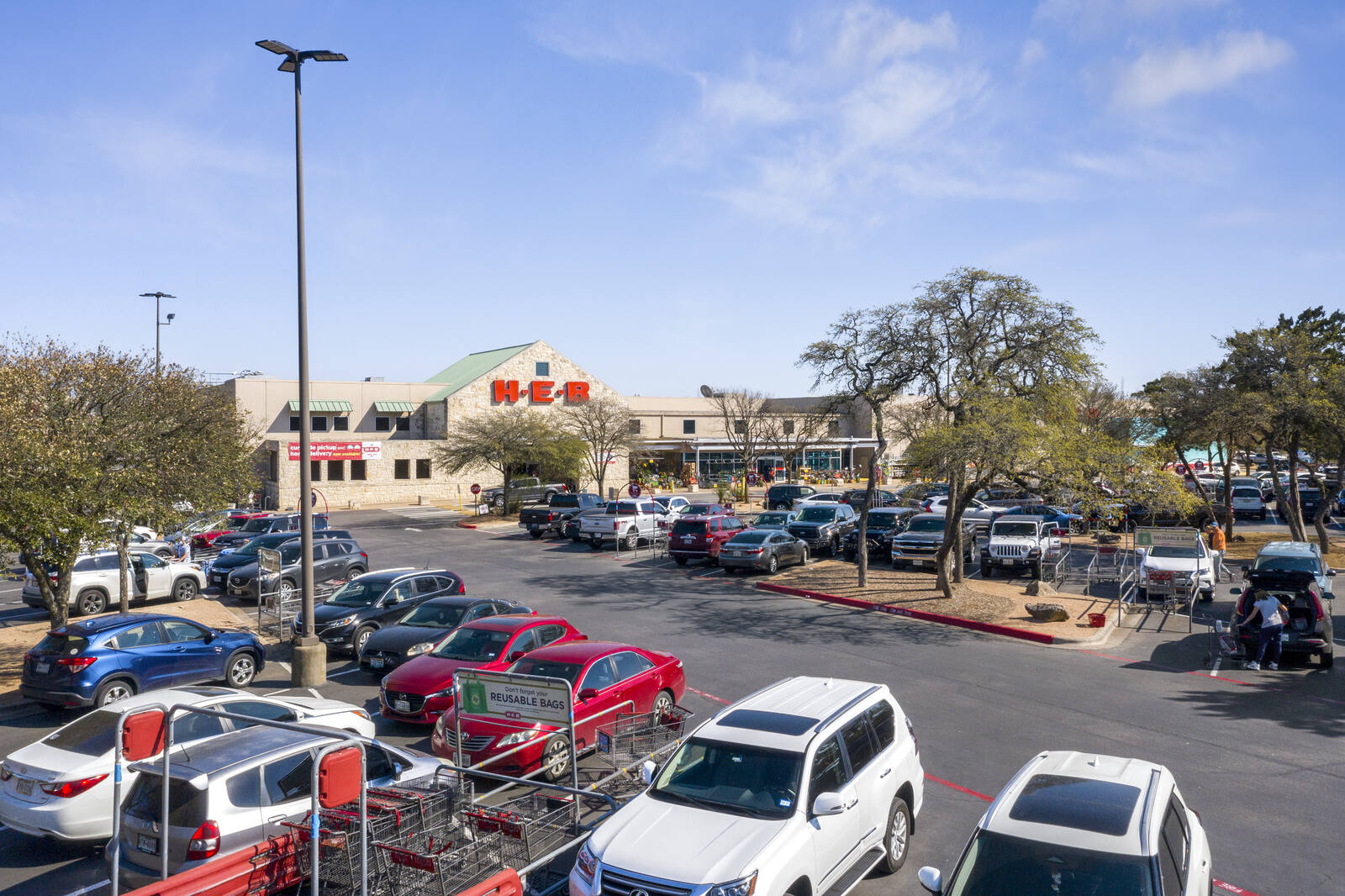 four points shopping centre