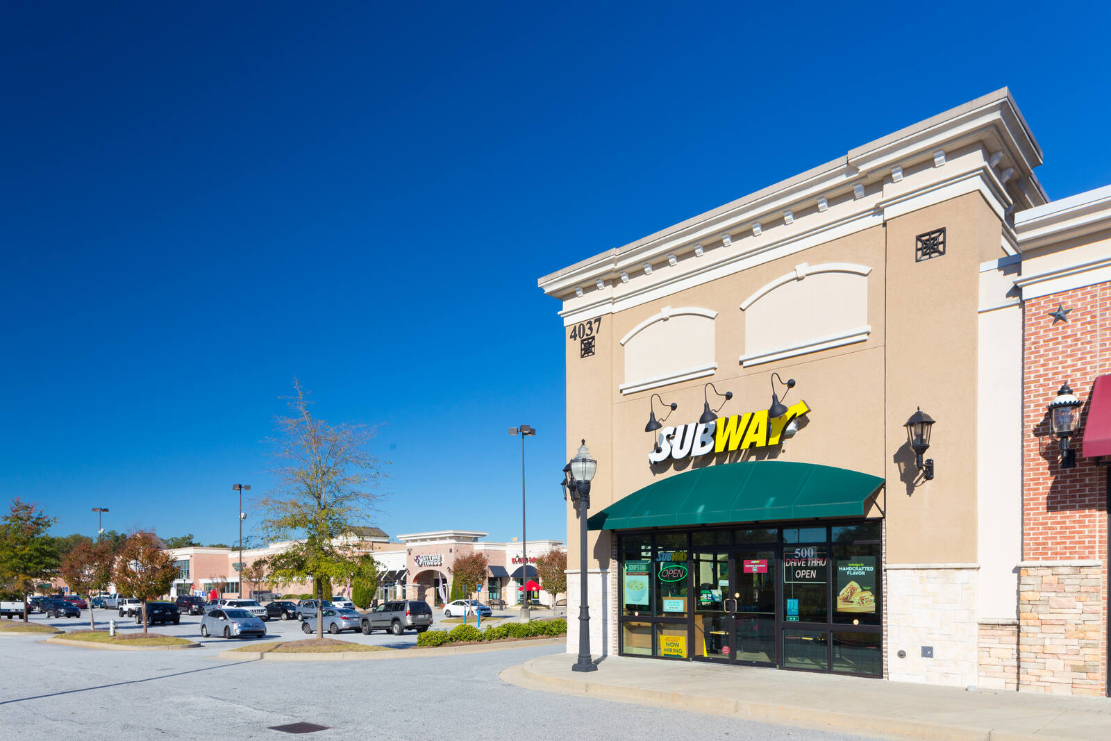 royal lakes marketplace