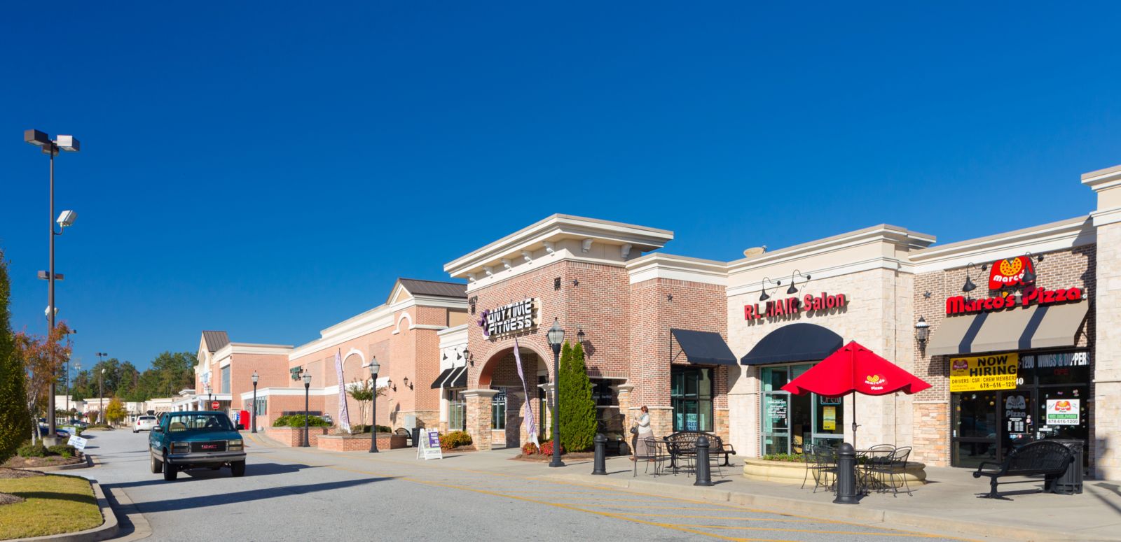 royal lakes marketplace