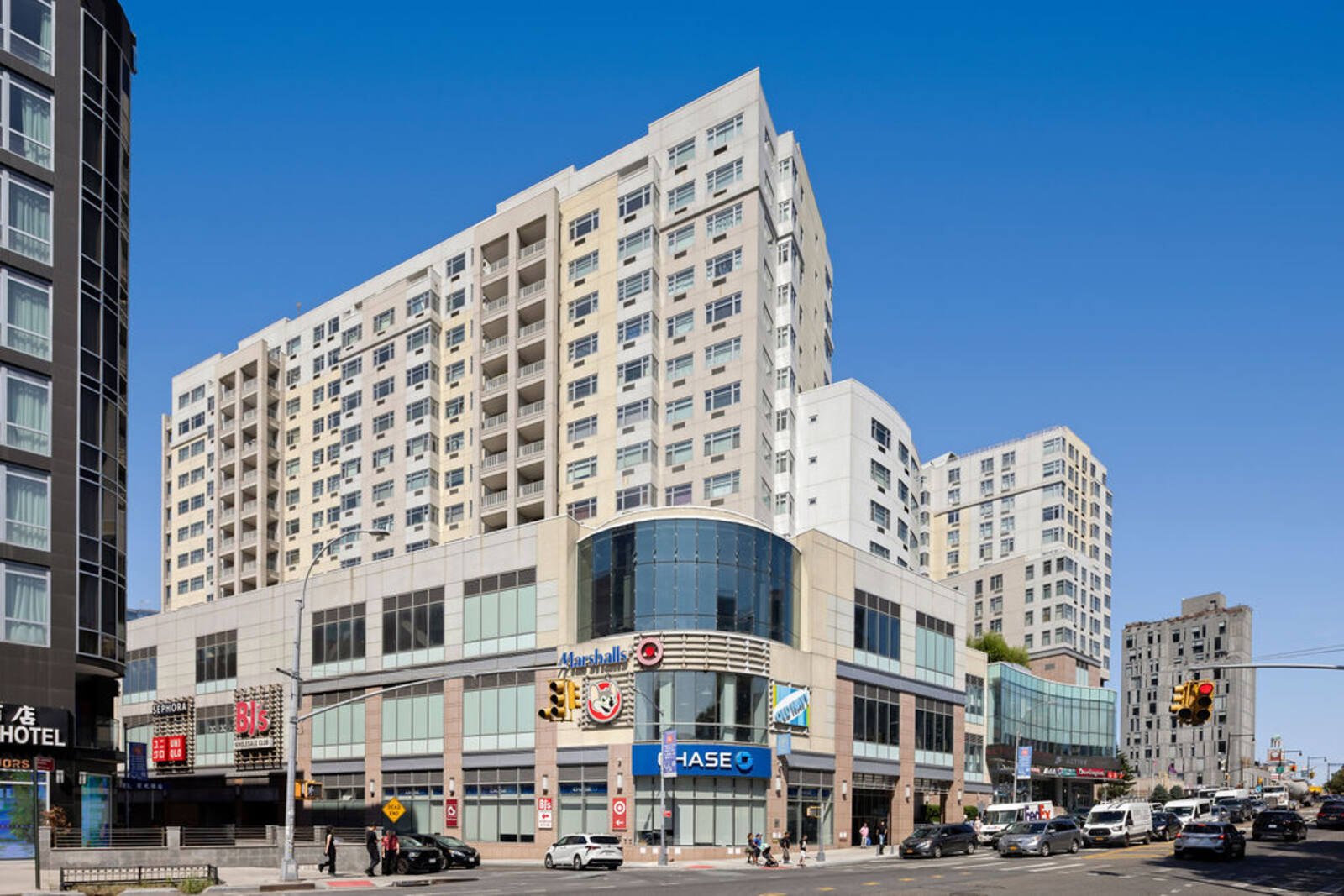 the shops at skyview