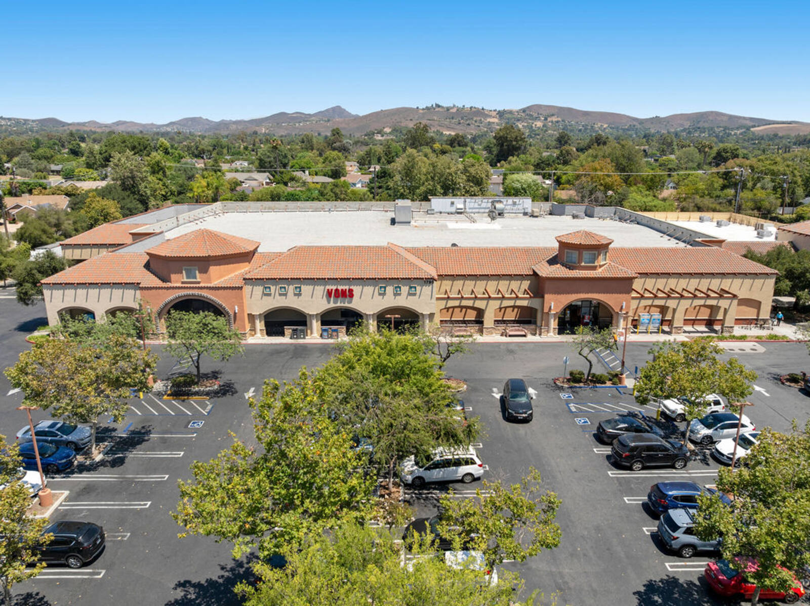 park oaks shopping center