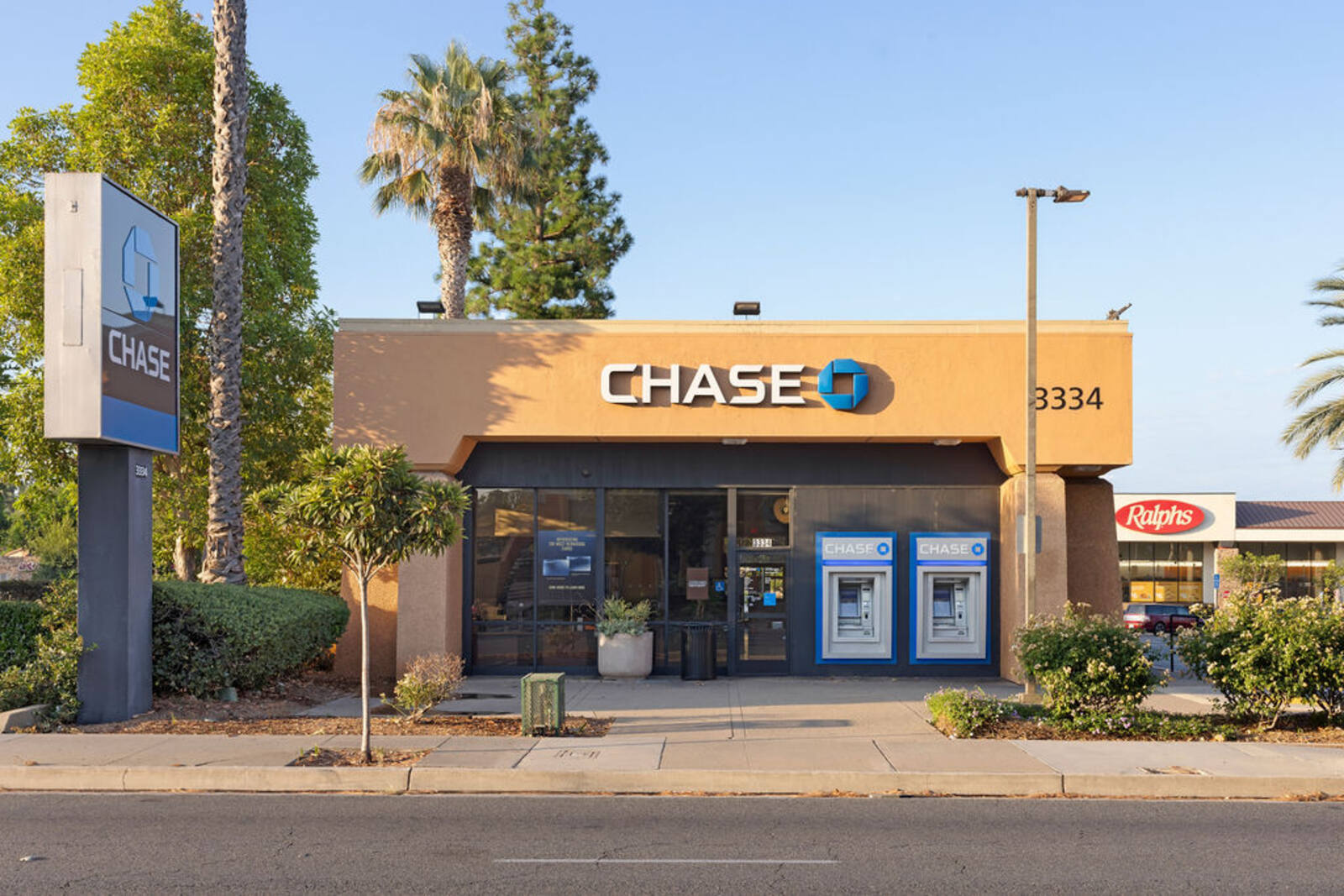 fullerton crossroads