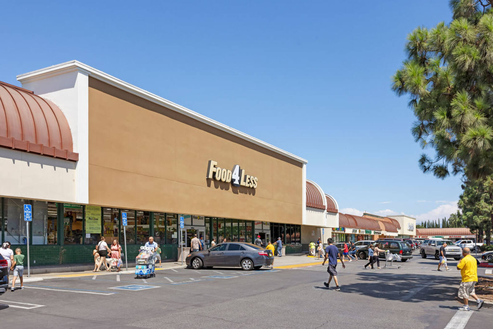 santa ana downtown plaza