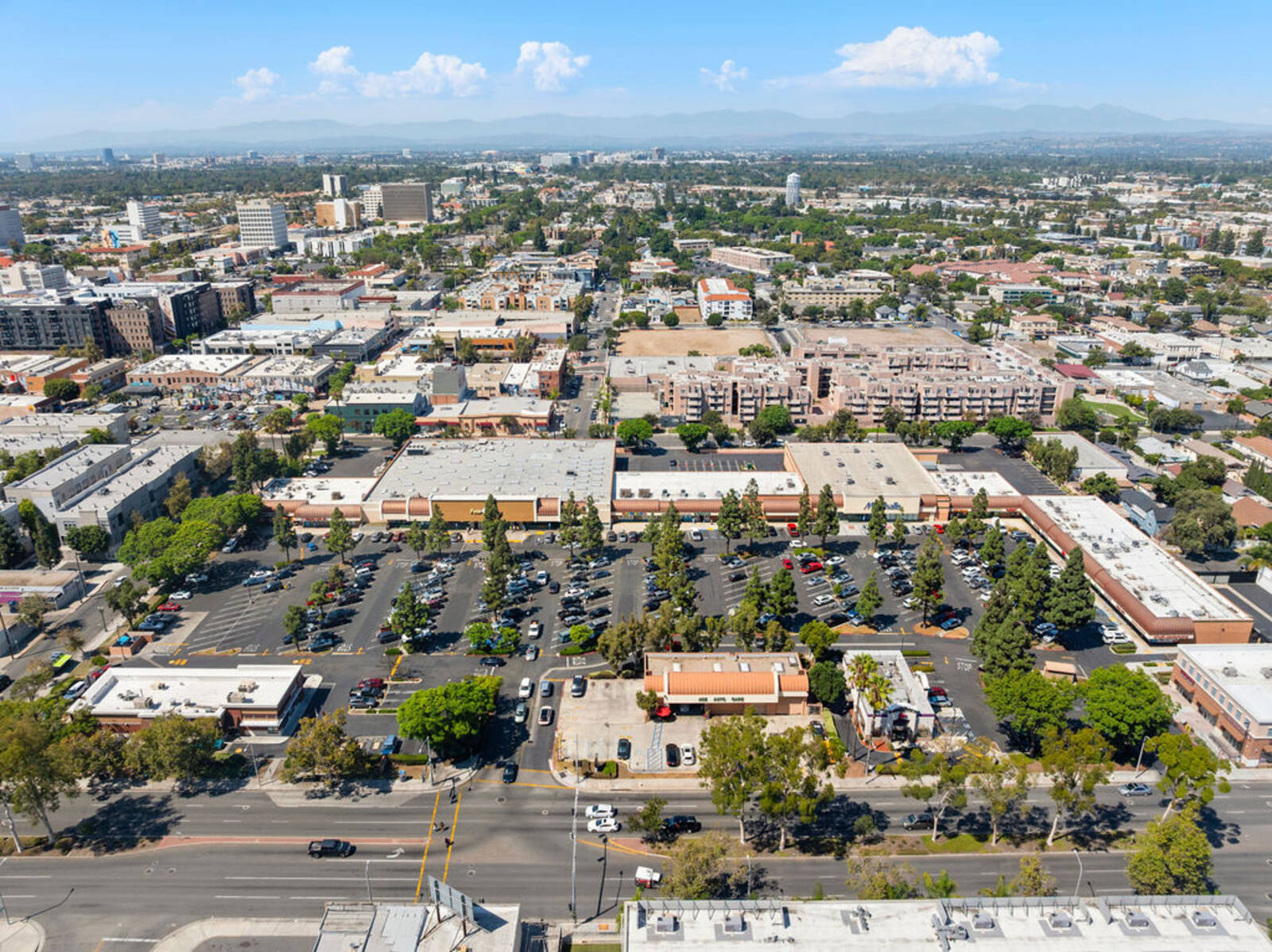 santa ana downtown plaza