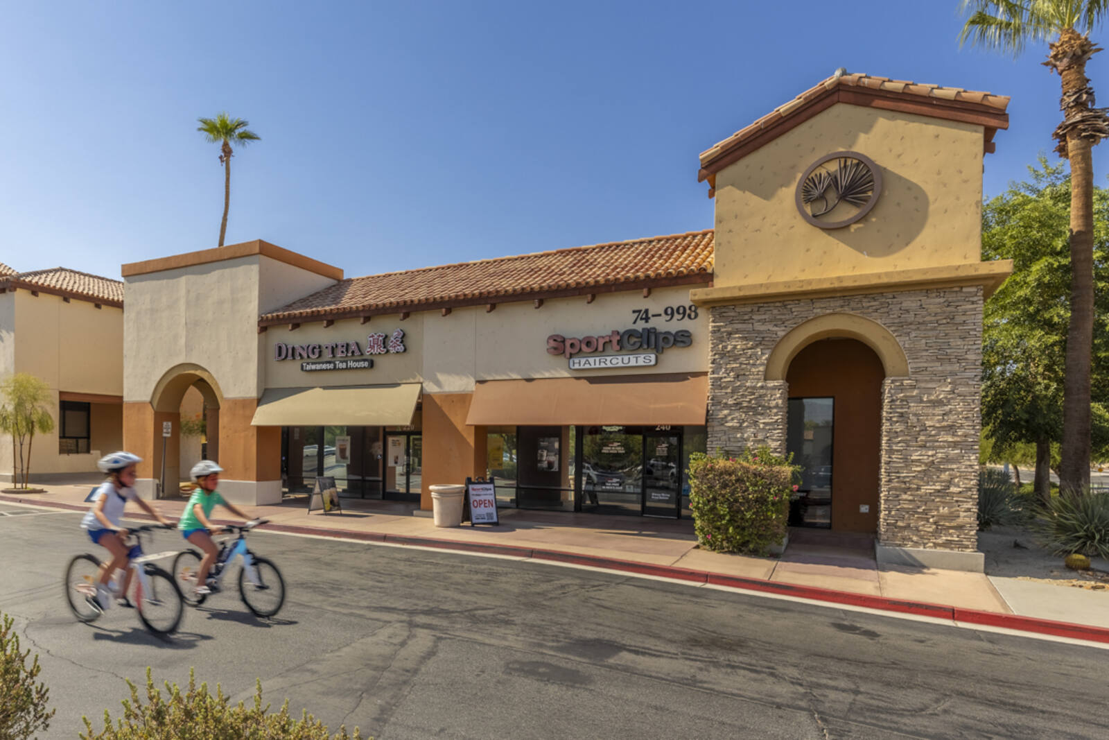 desert springs marketplace