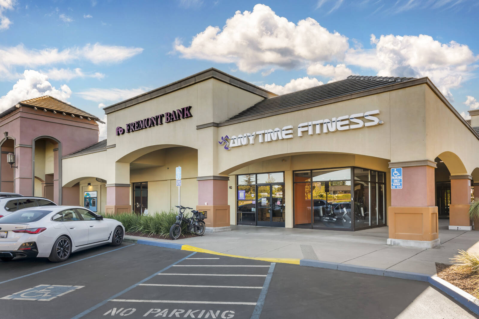 granada shopping center