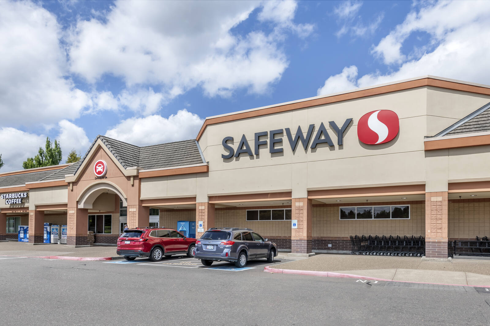 cascade summit town square