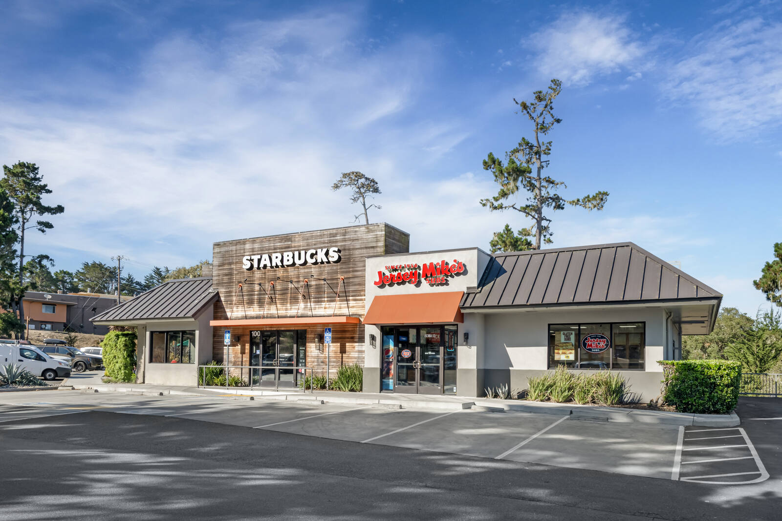 country club gate center