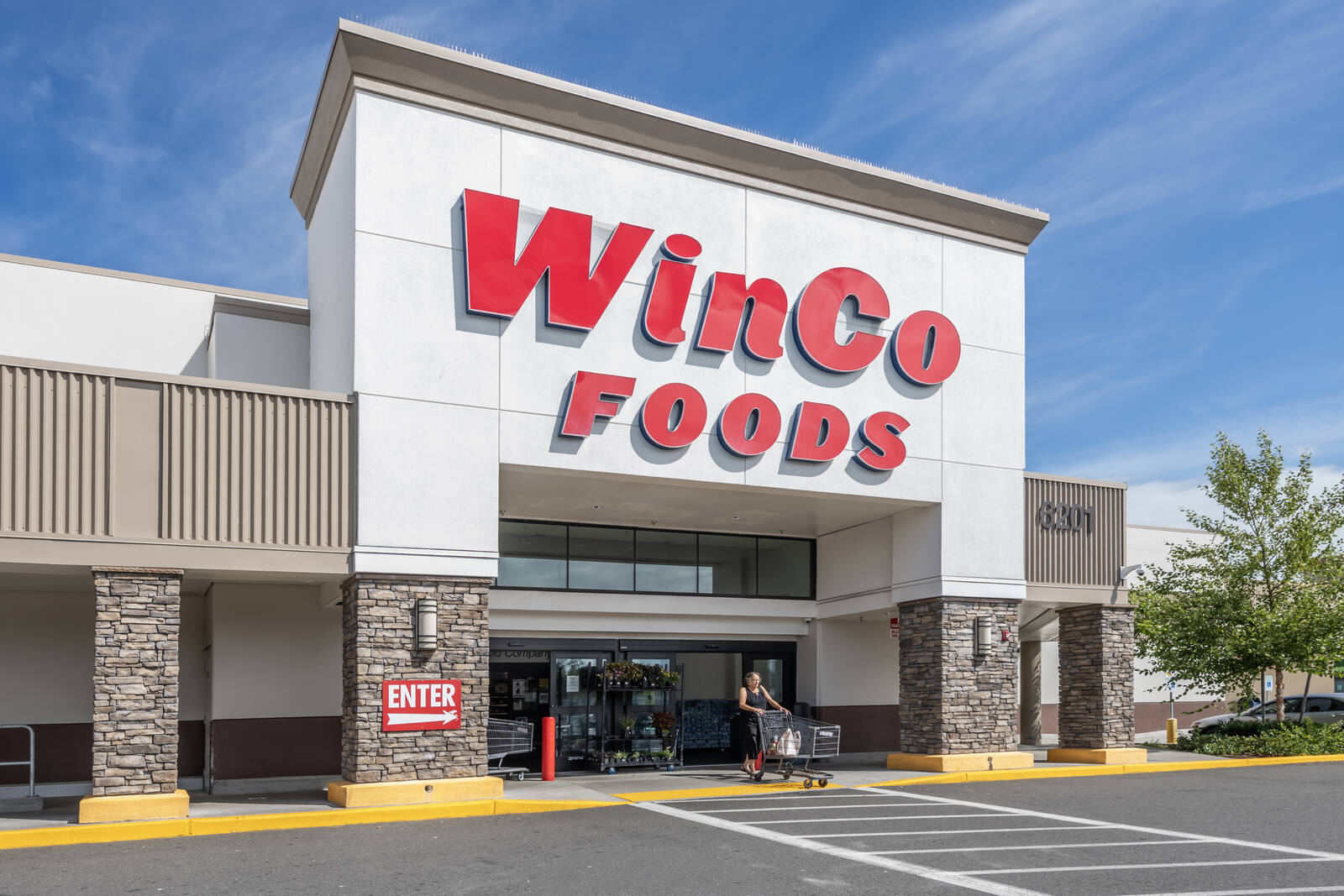 highland hill shopping center