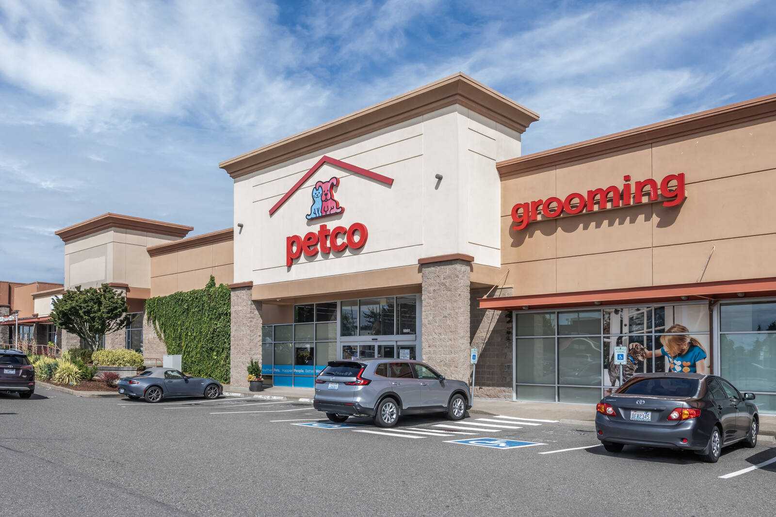 highland hill shopping center