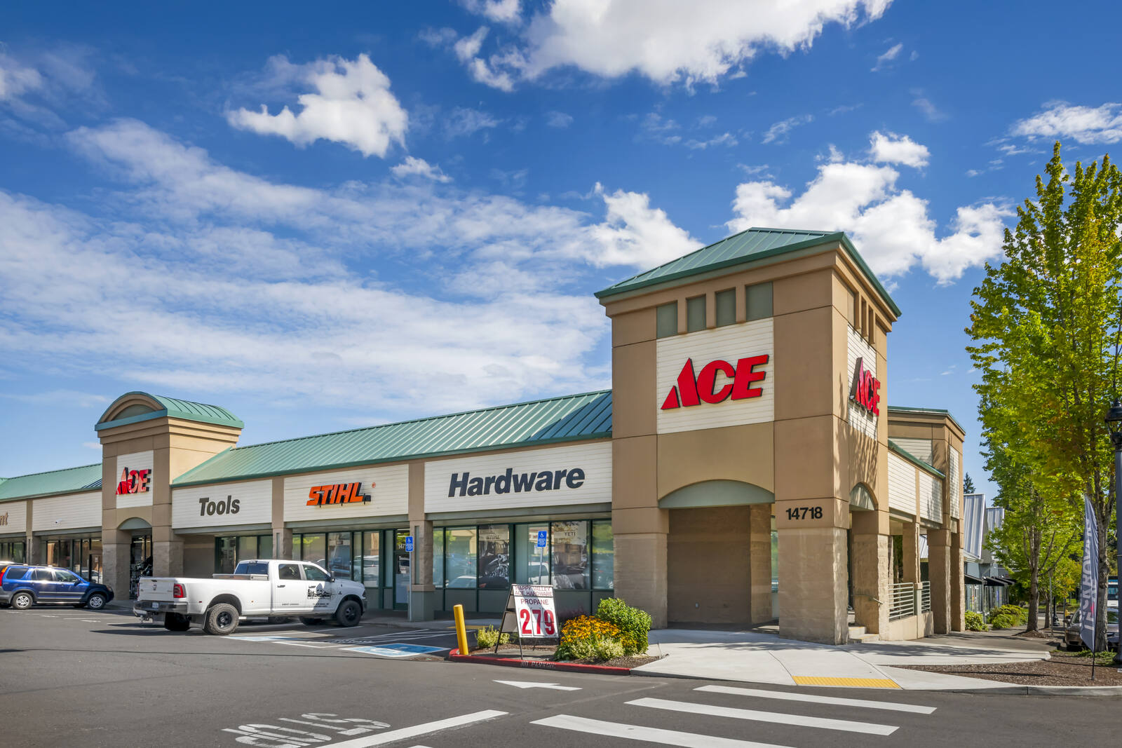 sunnyside village square